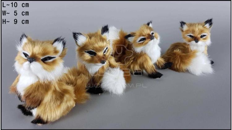 Middle-sized little foxes (4 pcs in a box)