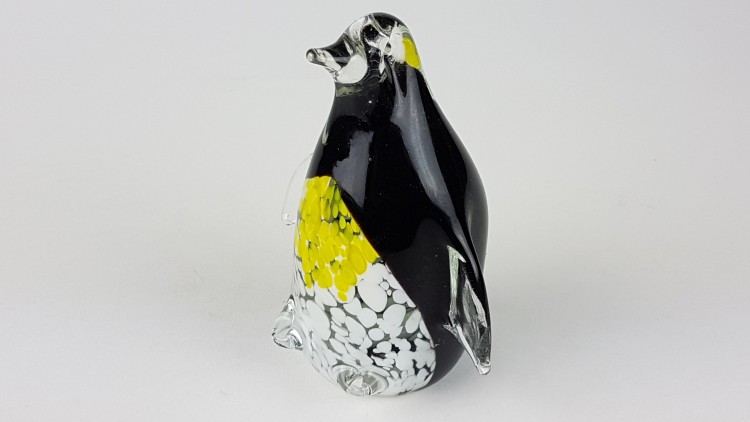 Tučniak Fľakatý