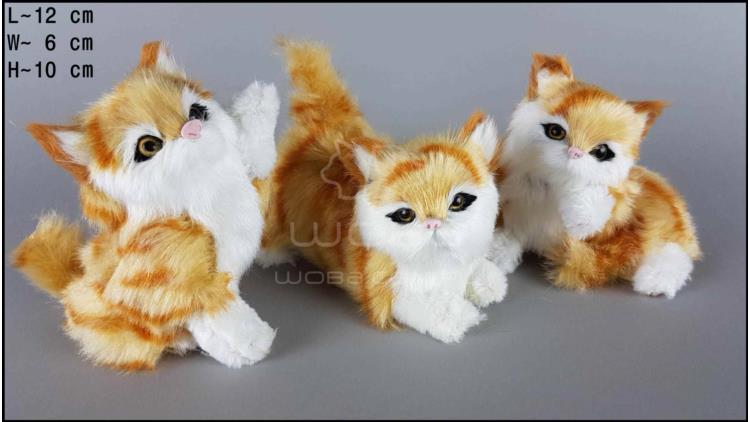 Kittens - 3 poses, auburn (3 pcs in a box)